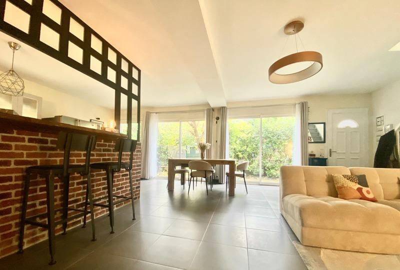 Appartement - 125 m² - 5 pièces