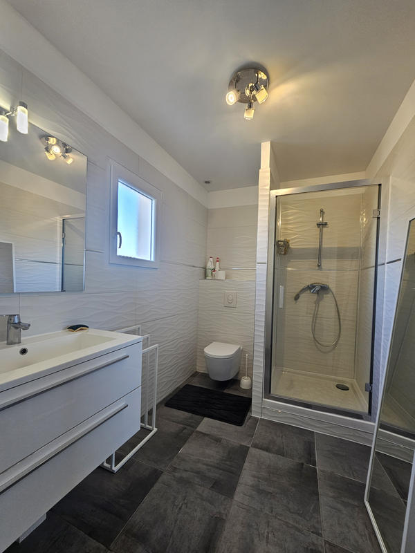 Maison - 169 m² - 6 pièces