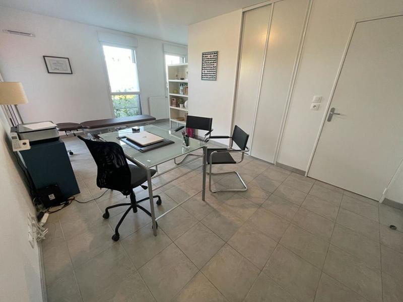 Local commercial - 35 m² - 2 pièces