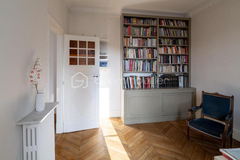 Maison - 170 m² - 9 pièces