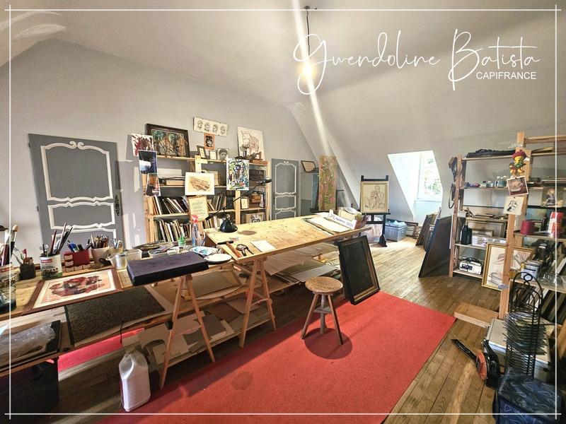 Maison en pierre - 306 m² - 11 pièces