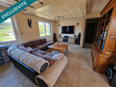 Maison - 210 m² - 10 pièces