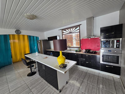 Maison - 100 m² - 5 pièces