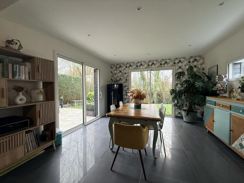 Maison traditionnelle - 118 m² - 8 pièces