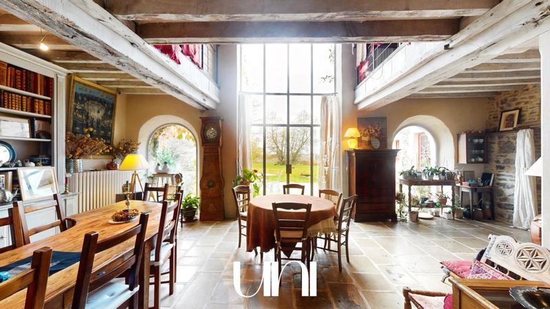 Maison - 507 m² - 13 pièces