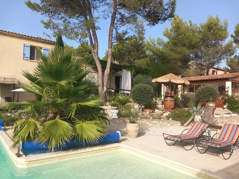 Maison traditionnelle - 185 m² - 7 pièces