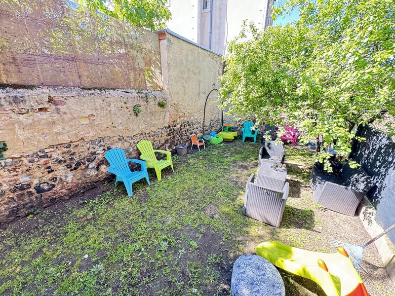 Appartement - 90 m² - 4 pièces