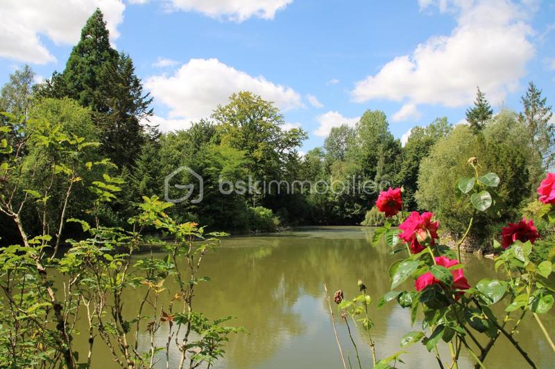 Demeure - 750 m² - 10 pièces