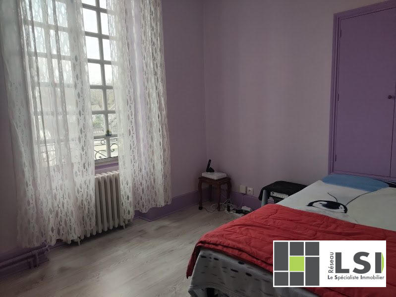 Maison - 208 m² - 10 pièces