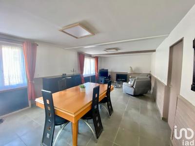 Maison - 259 m² - 6 pièces