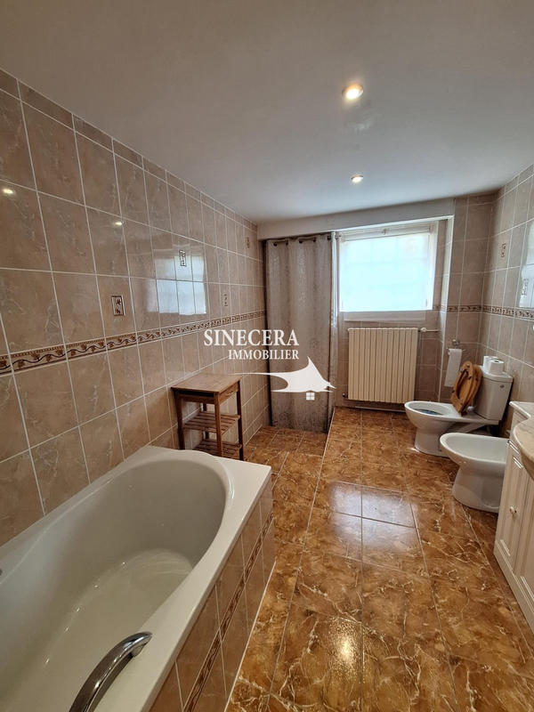 Maison - 170 m² - 5 pièces