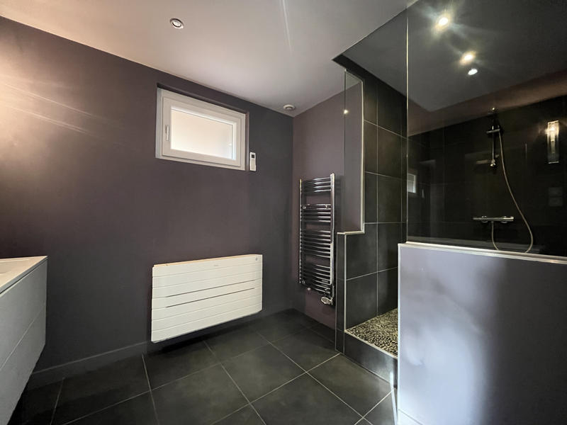 Maison - 90 m² - 3 pièces