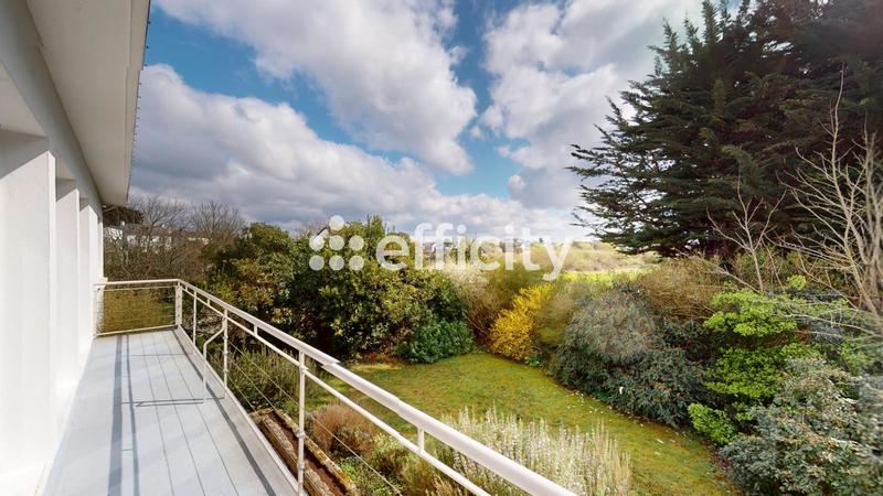 Maison - 174 m² - 6 pièces