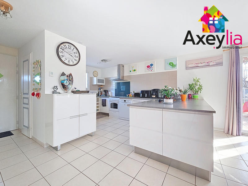 Maison - 98 m² - 5 pièces