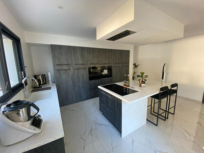 Maison - 195 m² - 5 pièces