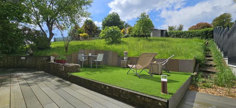 Maison - 174 m² - 7 pièces