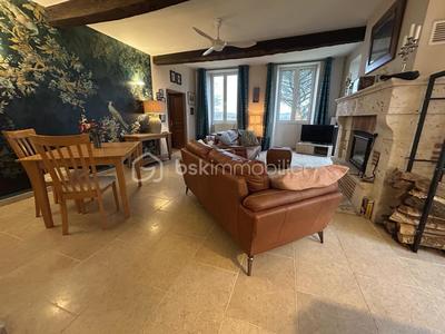 Maison en pierre - 250 m² - 8 pièces