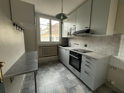 Appartement - 122 m² - 6 pièces