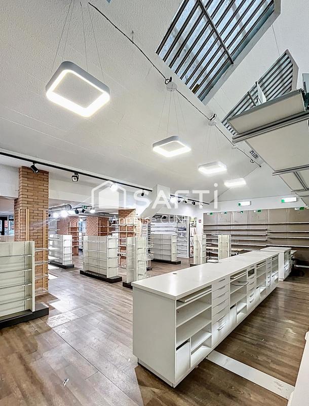Local commercial - 423 m² - 11 pièces