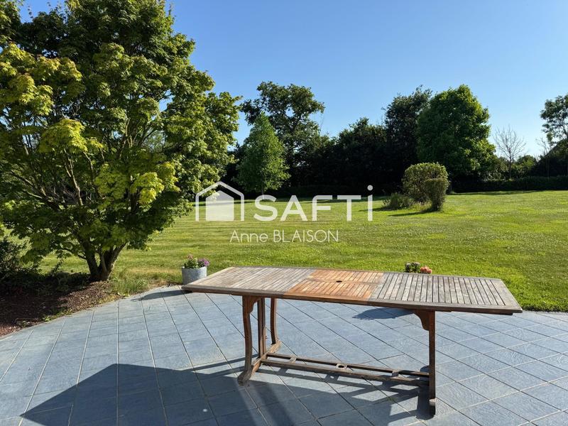 Maison - 211 m² - 7 pièces