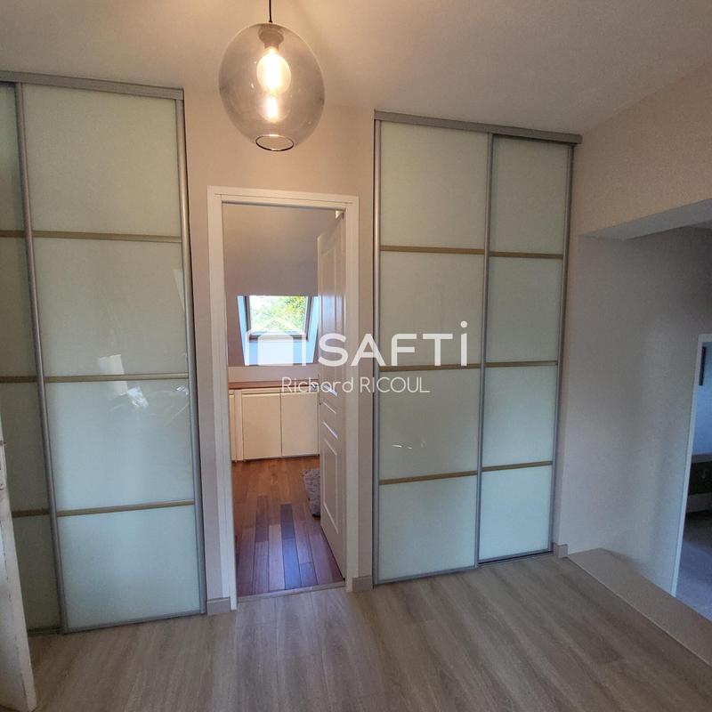 Maison - 160 m² - 9 pièces