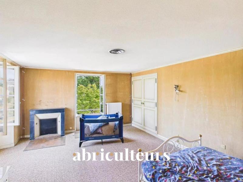 Maison - 258 m² - 12 pièces