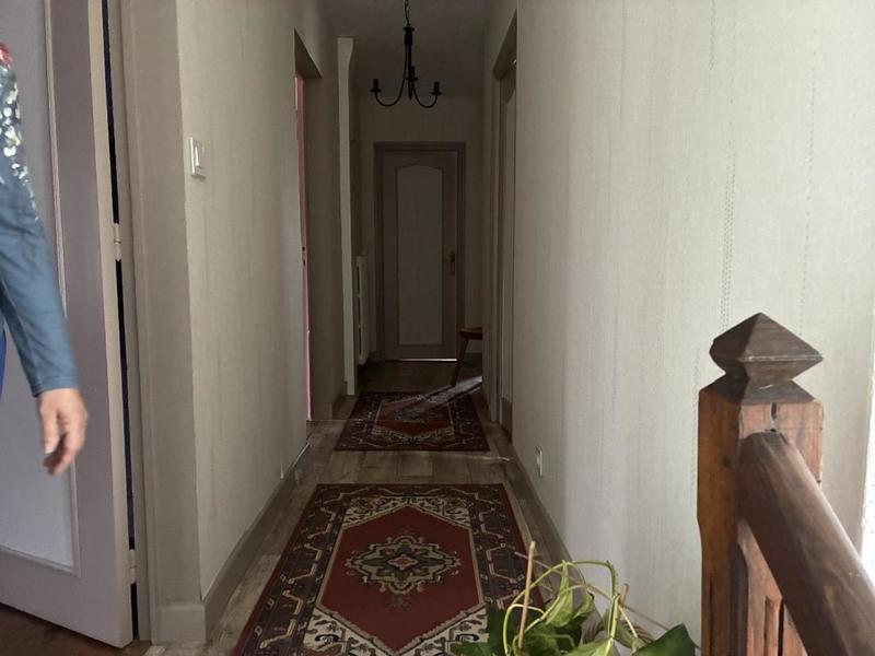 Demeure - 200 m² - 9 pièces