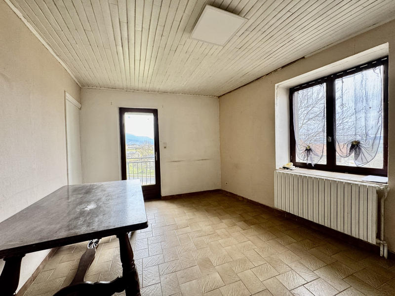 Maison - 260 m² - 10 pièces