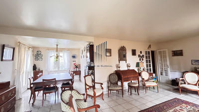 Maison - 137 m² - 7 pièces