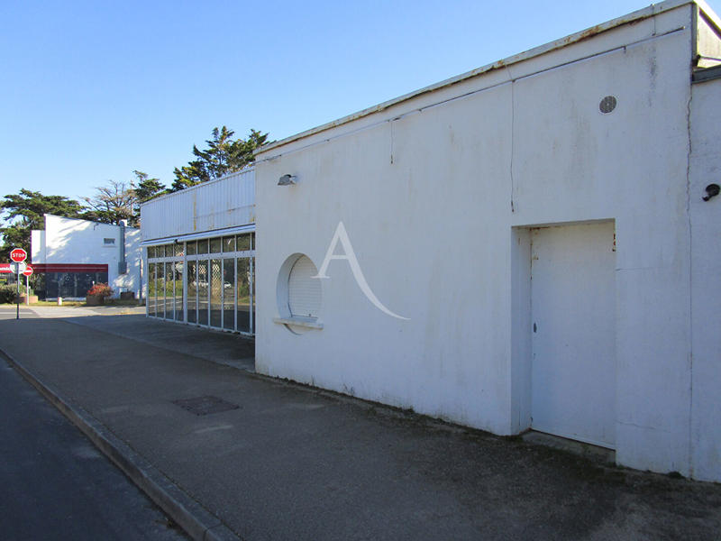 Local commercial - 218 m²