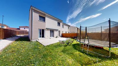 Maison - 102 m² - 5 pièces