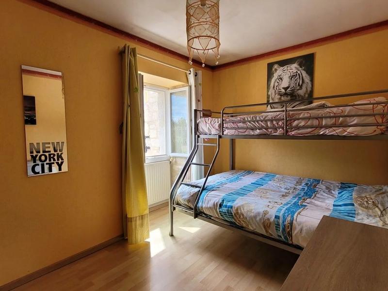 Propriété - 115 m² - 7 pièces