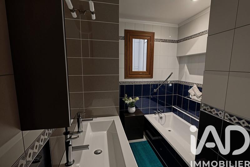 Maison - 140 m² - 8 pièces