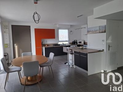 Maison - 90 m² - 4 pièces