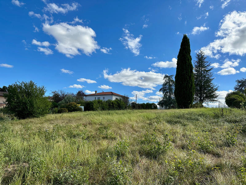 Terrain constructible - 2 497 m²