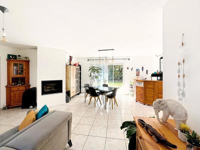 Maison - 156 m² - 6 pièces