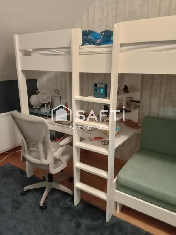 Maison - 200 m² - 6 pièces