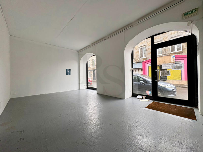 Immeuble - 6 pièces