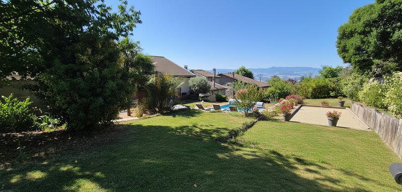 Maison - 401 m² - 10 pièces