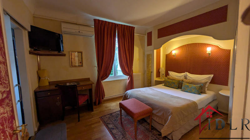 Villa - 450 m² - 13 pièces