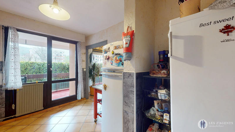 Appartement - 82 m² - 4 pièces