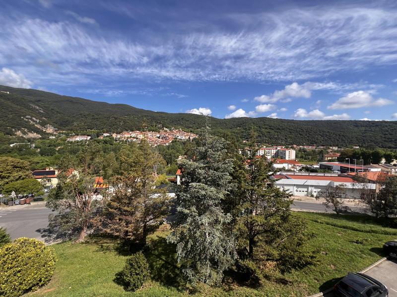 Appartement - 97 m² - 5 pièces