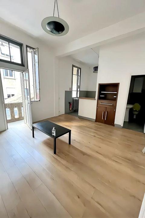 Appartement - 108 m² - 5 pièces