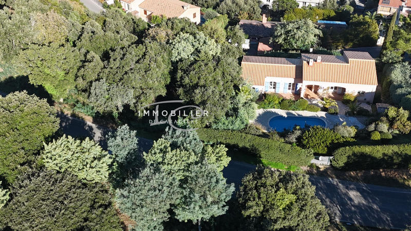 Maison - 141 m² - 1 pièce