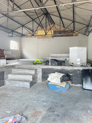 Parking / Garage - 380 m²