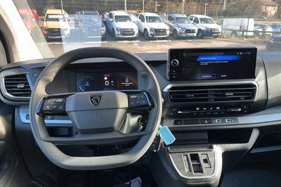 Peugeot Traveller 2.0 180 Eat8 Xl Business