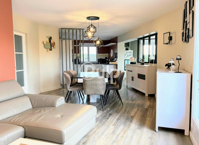 Pavillon - 164 m² - 7 pièces