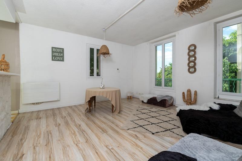 Appartement - 87 m² - 3 pièces