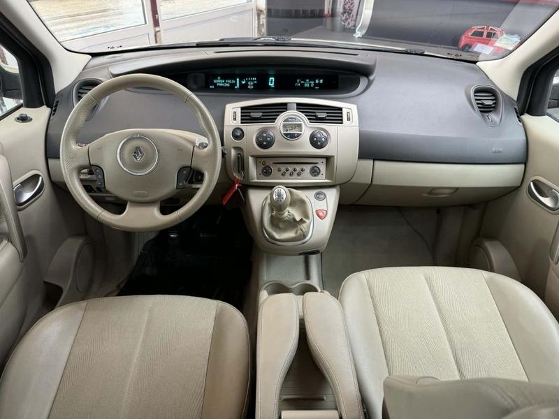 Renault Scénic II 1.9 DCi 130 Cv. 5 Places