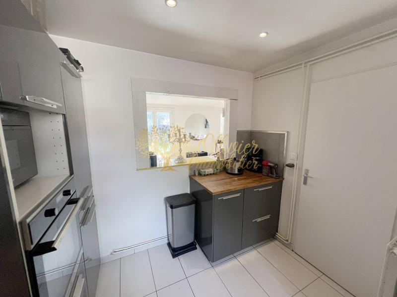 Pavillon - 90 m² - 5 pièces